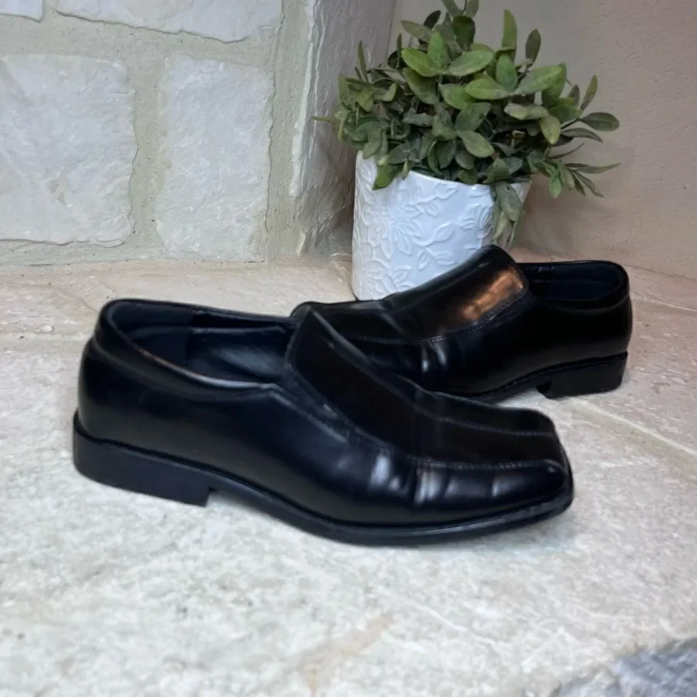 Stacy Adams black dress loafers sz 4